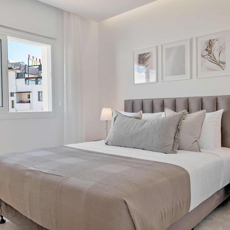 파포스 Phaedrus Living: Seaview Luxury Flat Limnaria 150 아파트 외부 사진