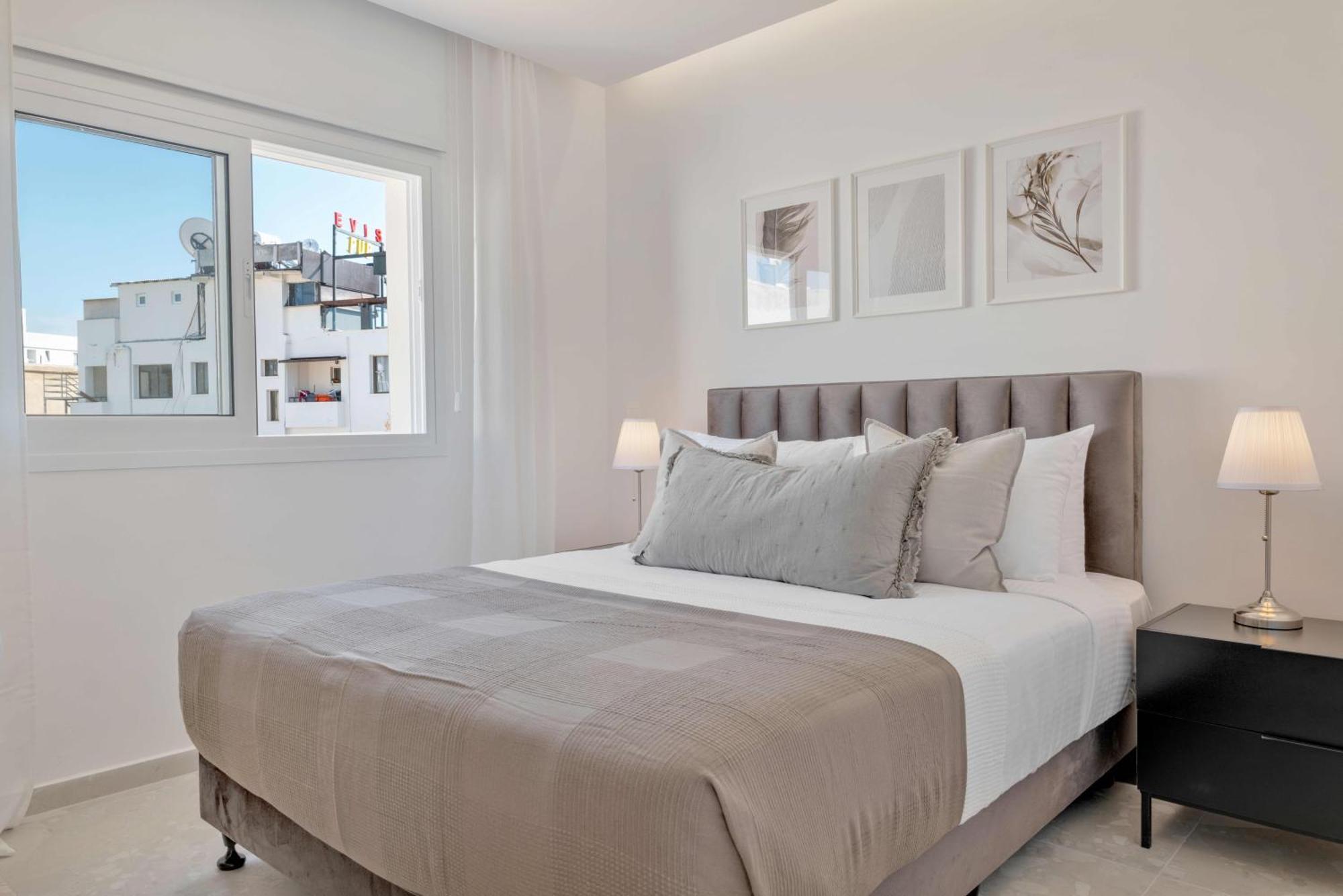 파포스 Phaedrus Living: Seaview Luxury Flat Limnaria 150 아파트 외부 사진
