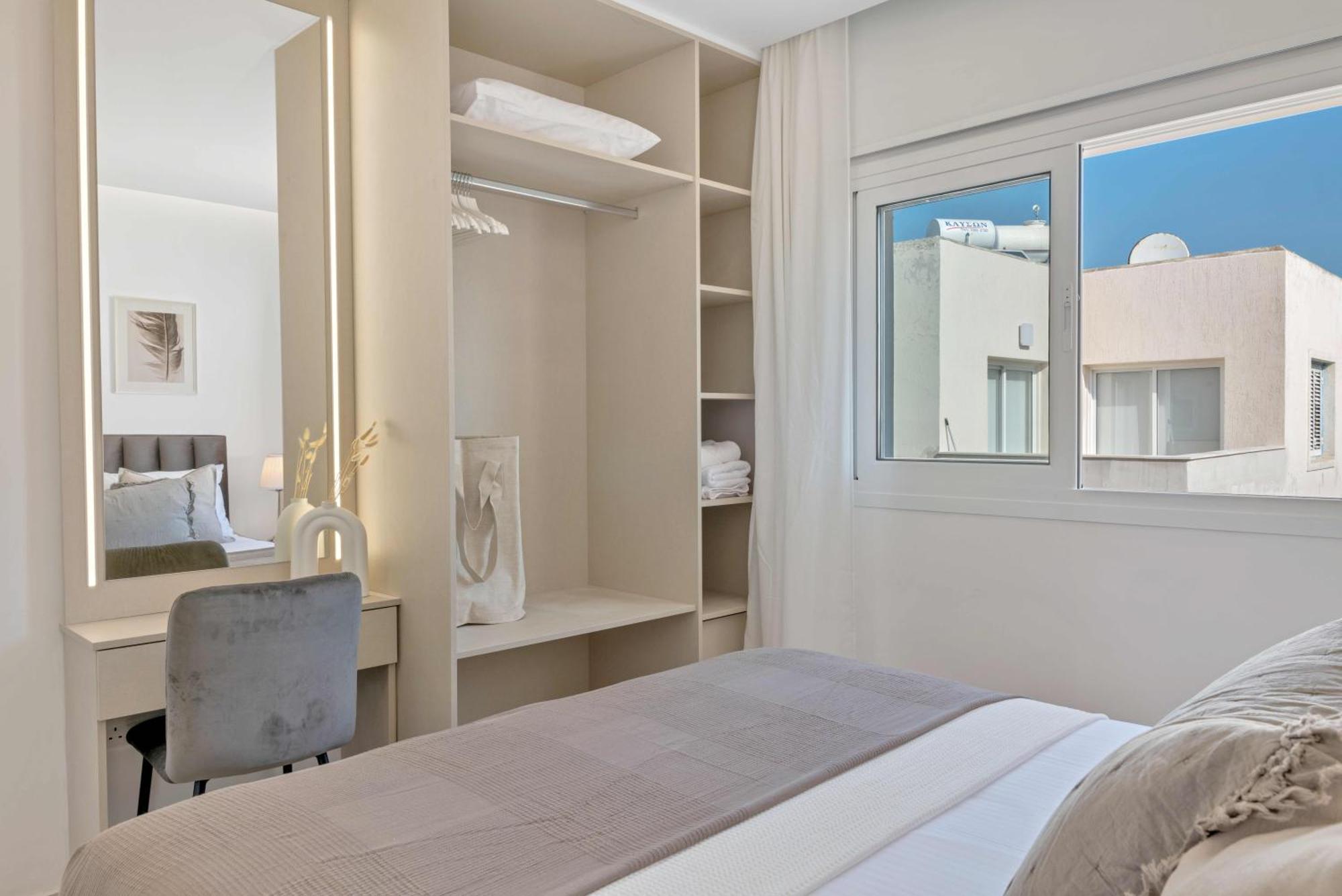 파포스 Phaedrus Living: Seaview Luxury Flat Limnaria 150 아파트 외부 사진