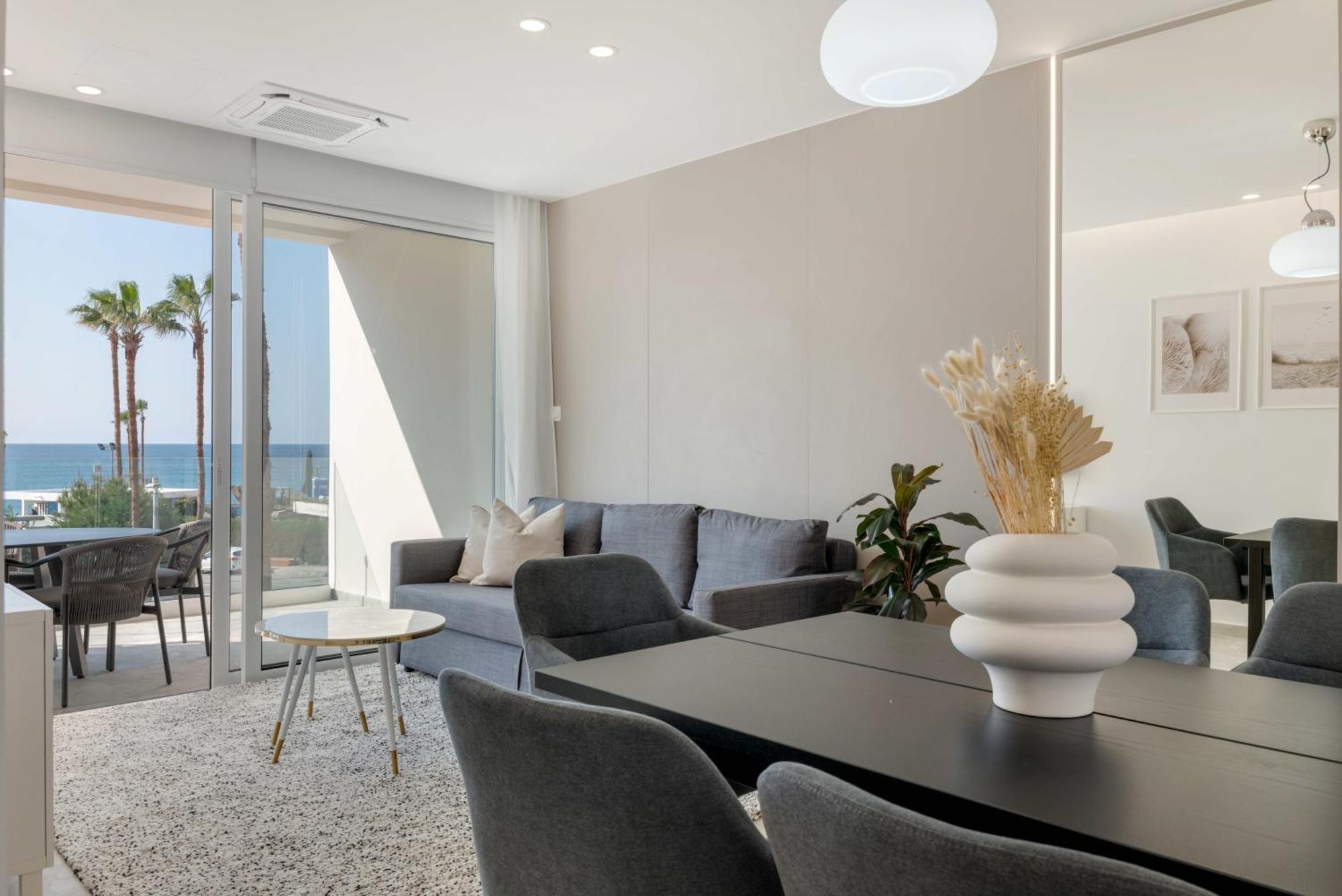 파포스 Phaedrus Living: Seaview Luxury Flat Limnaria 150 아파트 외부 사진